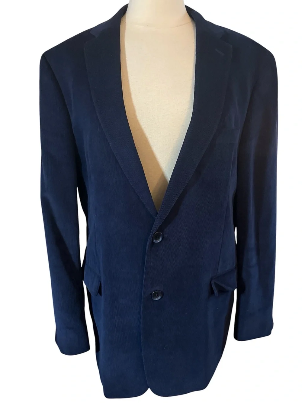 Tommy Hilfiger Navy Corduroy Sport Coat Two-button front w/notch lapel Size 44R